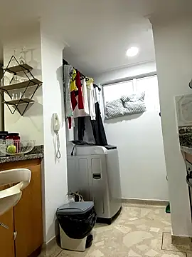 zafiro mo0n online show from January 7, 10:59 pm