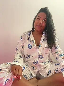 Snapshot of samanthaabloom chatting on January 15, 6:00 pm samanthaabloom online show from January 15, 6:00 pm