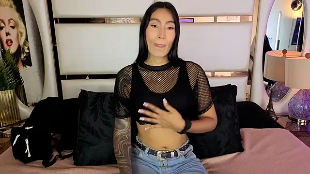 Taly Fox online show from April 5, 10:05 pm