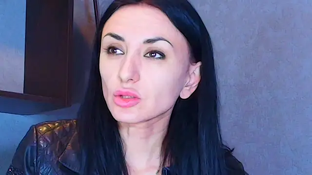 Snapshot of Siaconna chatting on March 3, 9:24 am Siaconna online show from March 3, 9:24 am