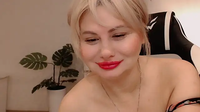 Lola Richie online show from January 7, 6:07 am