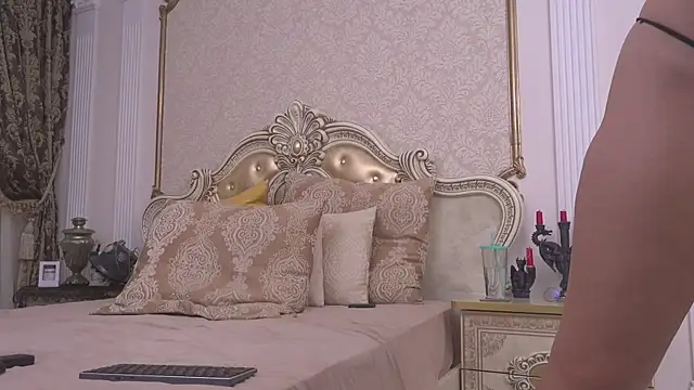 DianaPhoenix online show from November 18, 1:03 pm