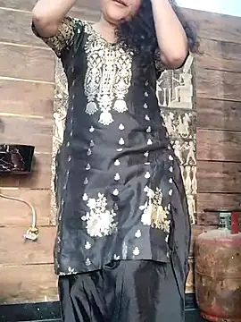 Snapshot of Doll_Nepali chatting on February 26, 7:34 am Doll Nepali online show from February 26, 7:34 am