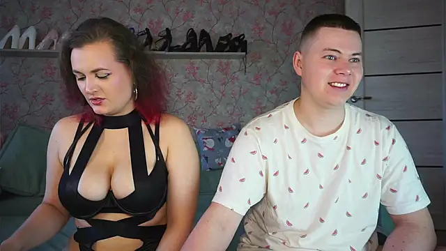 Snapshot of sexnadvoih chatting on February 8, 4:03 am sexnadvoih online show from February 8, 4:03 am