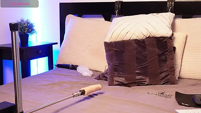 AmandaWat online show from February 4, 1:27 pm