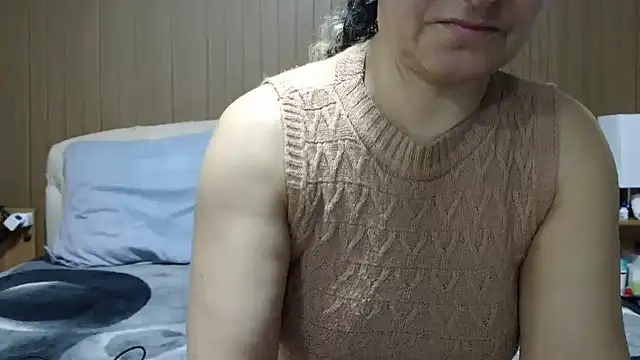 Snapshot of Kellynha_Sweet chatting on July 6, 12:28 am Kellynha Sweet online show from July 6, 12:28 am
