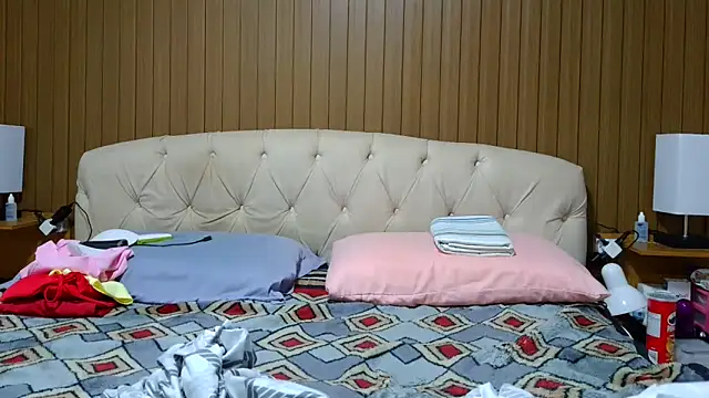 Snapshot of Kellynha_Sweet chatting on November 26, 10:43 pm Kellynha Sweet online show from November 26, 10:43 pm