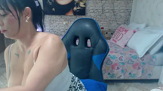 AlissonTyler4u online show from April 22, 4:30 am