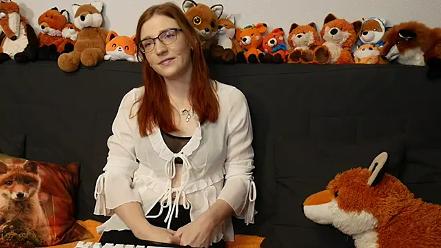 FinaFoxy online show from July 18, 10:35 am