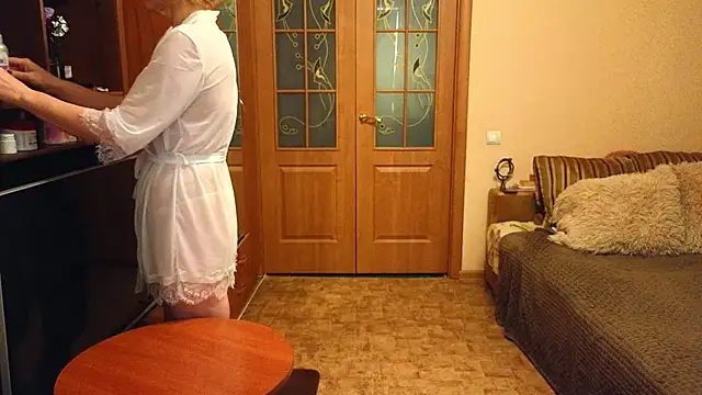 YourQueenX online show from March 23, 5:18 am