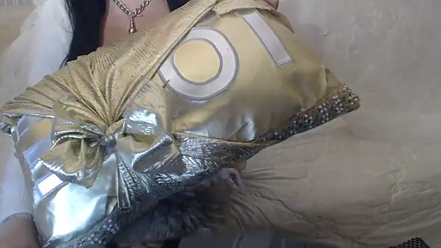 Mia-Montal777 online show from December 14, 3:02 am