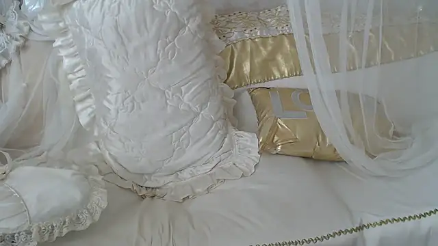 Mia-Montal777 online show from September 17, 6:04 am