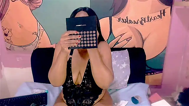 Snapshot of Ebonycherryx chatting on September 24, 8:43 am Ebonycherryx online show from September 24, 8:43 am
