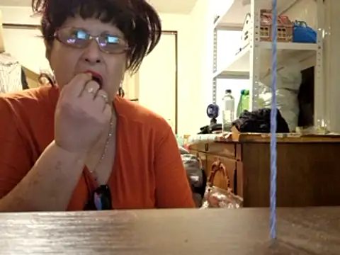 Samantha Squirtxh online show from April 23, 10:00 pm