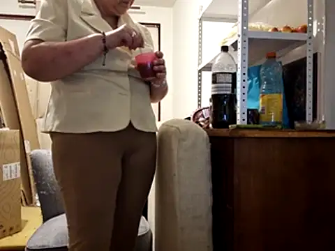 Snapshot of Samantha_Squirt@xh chatting on November 16, 11:19 pm Samantha Squirtxh online show from November 16, 11:19 pm