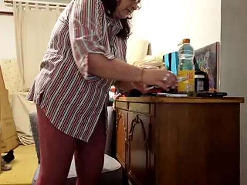 Snapshot of Samantha_Squirt@xh chatting on October 24, 10:42 pm Samantha Squirtxh online show from October 24, 10:42 pm