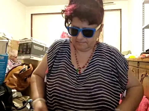 Snapshot of Samantha_Squirt@xh chatting on July 16, 1:02 am Samantha Squirtxh online show from July 16, 1:02 am