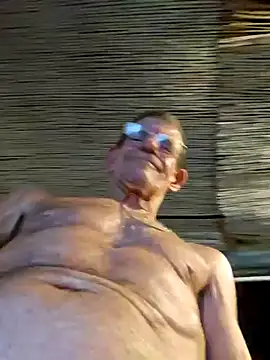 Snapshot of Daza67 chatting on December 16, 3:05 pm Daza67 online show from December 16, 3:05 pm