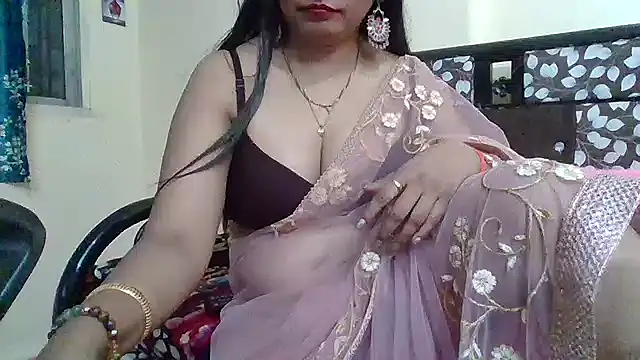 Snapshot of NautyBabe chatting on November 15, 9:41 pm NautyBabe online show from November 15, 9:41 pm