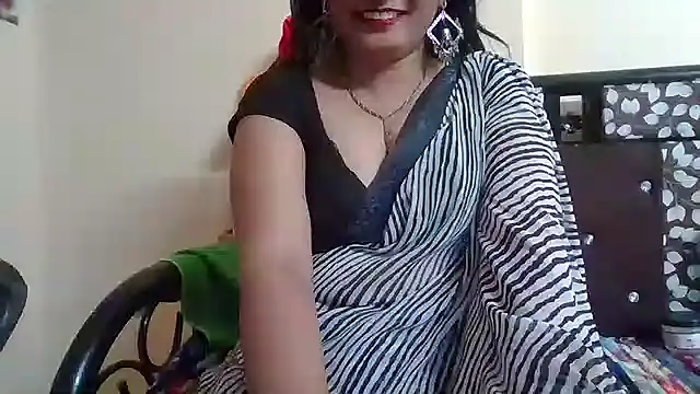 Snapshot of NautyBabe chatting on October 8, 5:13 pm NautyBabe online show from October 8, 5:13 pm