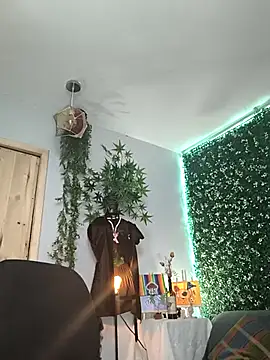 VickyJackson  online show from February 11, 8:09 pm