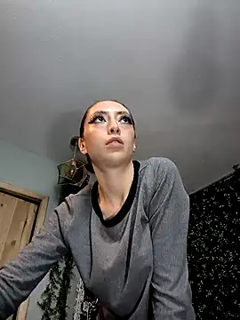 VickyJackson  online show from March 24, 7:14 pm