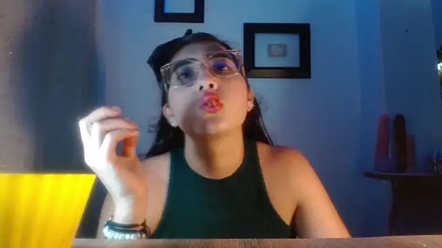 DaMikaela  online show from February 10, 6:51 pm