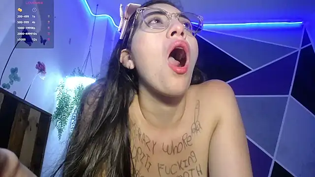 DaMikaela  online show from November 28, 7:14 pm