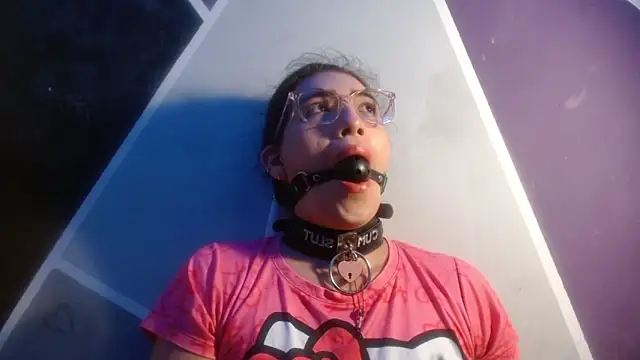 DaMikaela  online show from February 20, 1:57 pm