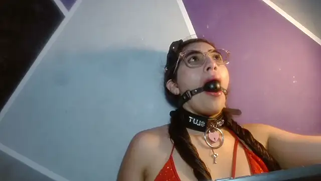 DaMikaela  online show from February 11, 6:41 pm