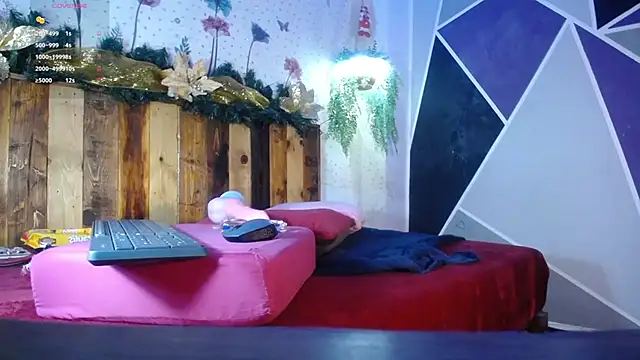 DaMikaela  online show from December 3, 6:51 pm