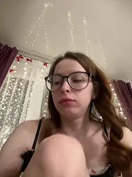 Snapshot of Malli_Baby chatting on March 4, 4:15 pm Malli Baby online show from March 4, 4:15 pm