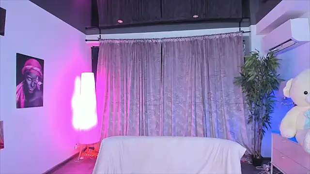 DanieleAida online show from February 24, 6:36 am