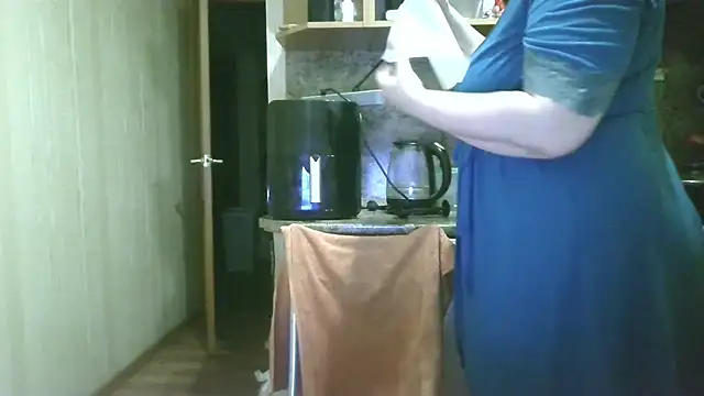 Snapshot of NikolRedMilf chatting on March 20, 9:56 pm NikolRedMilf online show from March 20, 9:56 pm