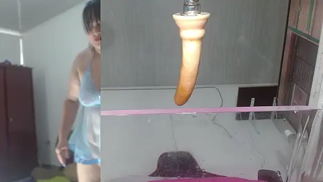 Snapshot of sammyEvans__ chatting on October 3, 11:56 am sammyEvans online show from October 3, 11:56 am