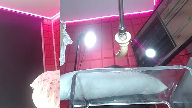 sammyEvans   online show from February 6, 10:55 am