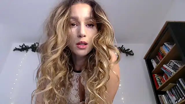 ChocoBelle online show from December 11, 9:12 pm