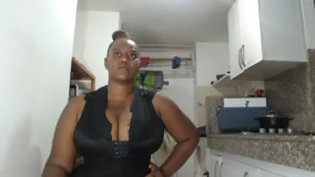 LiraRusso online show from February 11, 11:26 pm