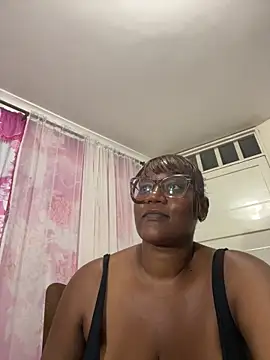 LiraRusso online show from March 13, 3:00 am