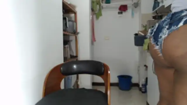 LiraRusso online show from April 10, 9:22 pm