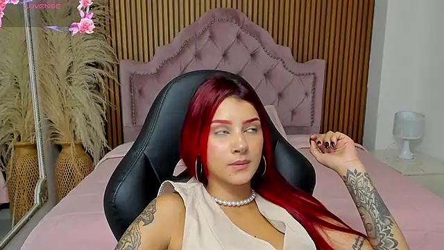 Snapshot of CinthiaCollins chatting on May 19, 7:43 pm CinthiaCollins online show from May 19, 7:43 pm