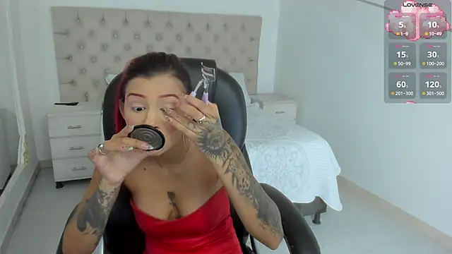 Snapshot of CinthiaCollins chatting on February 14, 6:51 pm CinthiaCollins online show from February 14, 6:51 pm