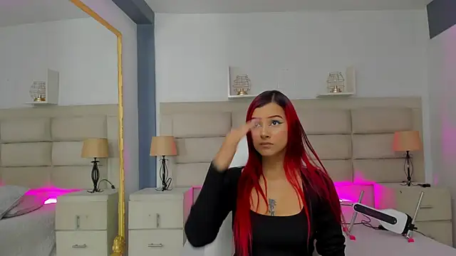 CinthiaCollins online show from December 3, 9:14 pm