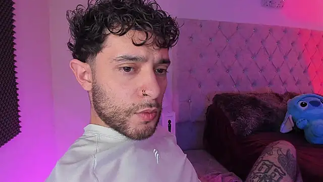 Snapshot of AbbyAndChris2 chatting on February 27, 2:50 pm AbbyAndChris2 online show from February 27, 2:50 pm