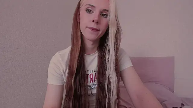 Snapshot of _eva__pleasure_ chatting on June 26, 5:57 am eva pleasure online show from June 26, 5:57 am