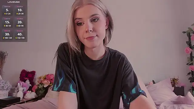  eva  pleasure  online show from March 11, 7:13 am