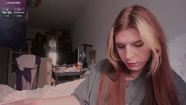  eva  pleasure  online show from February 8, 7:39 am