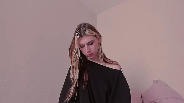  eva  pleasure  online show from May 31, 6:08 am