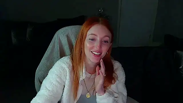 Snapshot of Red_firesquirt chatting on February 19, 3:16 pm Red firesquirt online show from February 19, 3:16 pm