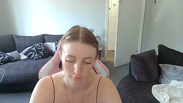 Red firesquirt online show from April 29, 8:51 am
